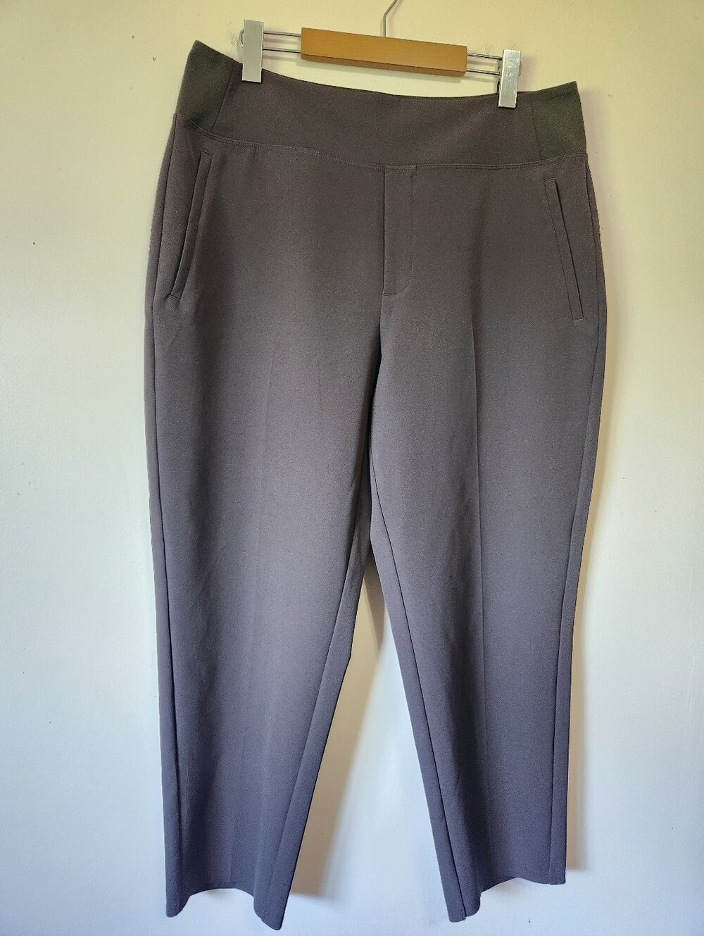 Athleta Endless High Rise Tapered Stretch Pant 14P Brown Gorpcore Minimalist